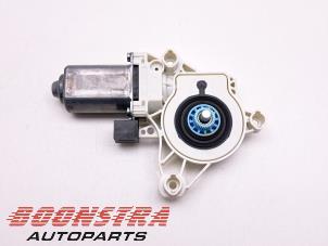 Gebruikte Motor electrisch raam Audi E-tron (GEN) 55 quattro Prijs € 24,95 Margeregeling aangeboden door Boonstra Autoparts