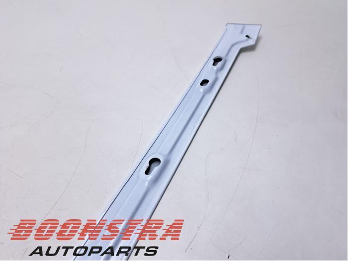 Bekleding schuifdeur rechts van een Ford Transit Connect (PJ2) 1.5 EcoBlue 2021