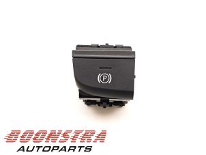 Gebruikte Handrem schakelaar Audi Q2 (GAB/GAG) 1.0 TFSI 12V Prijs € 24,95 Margeregeling aangeboden door Boonstra Autoparts