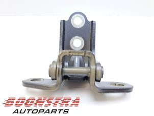 Gebruikte Scharnier deur links-achter Hyundai Ioniq EV 38 kWh Prijs € 29,95 Margeregeling aangeboden door Boonstra Autoparts