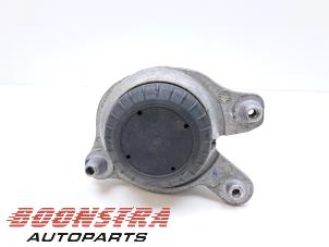 Gebruikte Motorrubber Mercedes E (W213) E-350e 2.0 Turbo 16V Prijs € 24,95 Margeregeling aangeboden door Boonstra Autoparts