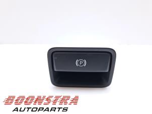 Gebruikte Handrem schakelaar Mercedes ML III (166) 2.1 ML-250 CDI 16V BlueTEC 4-Matic Prijs € 24,95 Margeregeling aangeboden door Boonstra Autoparts
