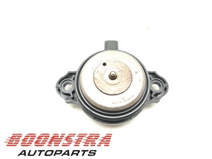 Nokkenas Verstelling van een BMW X1 (E84) sDrive 20i 2.0 16V Twin Power Turbo 2012