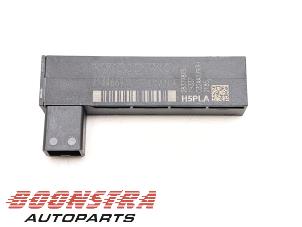 Gebruikte Keyless entry antenne Volvo S60 III (ZS) 2.0 T8 16V Twin Engine AWD Prijs € 24,95 Margeregeling aangeboden door Boonstra Autoparts