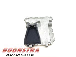 Gebruikte Camera voorzijde Mercedes ML III (166) 2.1 ML-250 CDI 16V BlueTEC 4-Matic Prijs € 49,95 Margeregeling aangeboden door Boonstra Autoparts