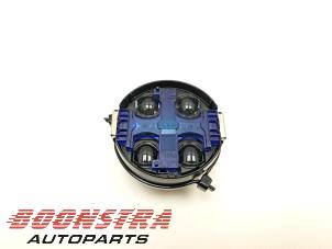 Gebruikte Sensor regen Mercedes ML III (166) 2.1 ML-250 CDI 16V BlueTEC 4-Matic Prijs € 24,95 Margeregeling aangeboden door Boonstra Autoparts