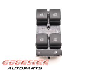 Gebruikte Schakelaar Elektrisch Raam Opel Astra K Sports Tourer 1.6 CDTI 136 16V Prijs € 24,95 Margeregeling aangeboden door Boonstra Autoparts
