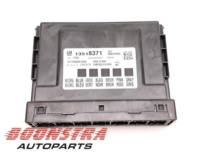 Gebruikte Module Bodycontrol Opel Astra K Sports Tourer 1.6 CDTI 136 16V Prijs € 64,95 Margeregeling aangeboden door Boonstra Autoparts