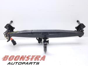 Gebruikte Trekhaak Peugeot 3008 II (M4/MC/MJ/MR) 1.6 16V Hybrid Prijs € 169,95 Margeregeling aangeboden door Boonstra Autoparts