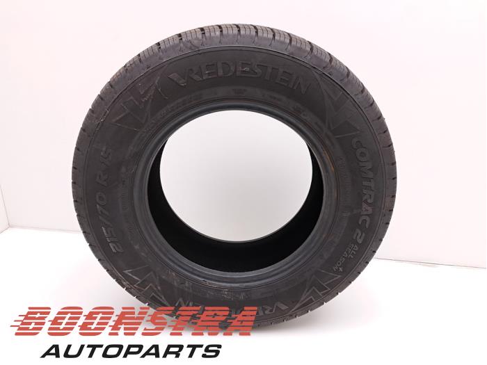 VREDESTEIN 215/70 R15 109S (Summer tyre)