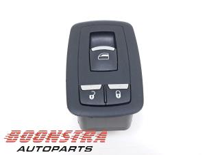 Gebruikte Elektrisch Raam Schakelaar Maserati Ghibli III 3.0 Diesel Prijs € 24,95 Margeregeling aangeboden door Boonstra Autoparts