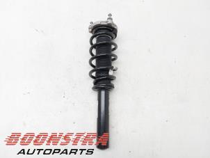 Gebruikte Mac Phersonpoot rechts-voor Volvo V90 Cross Country (PZ) 2.0 T5 16V AWD Prijs € 124,95 Margeregeling aangeboden door Boonstra Autoparts