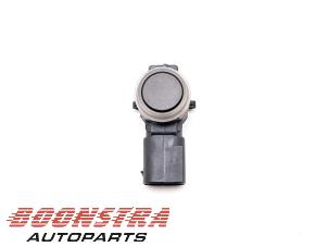 Gebruikte Parkeersensor Peugeot 2008 (CU) 1.2 12V e-THP PureTech 110 Prijs € 24,95 Margeregeling aangeboden door Boonstra Autoparts