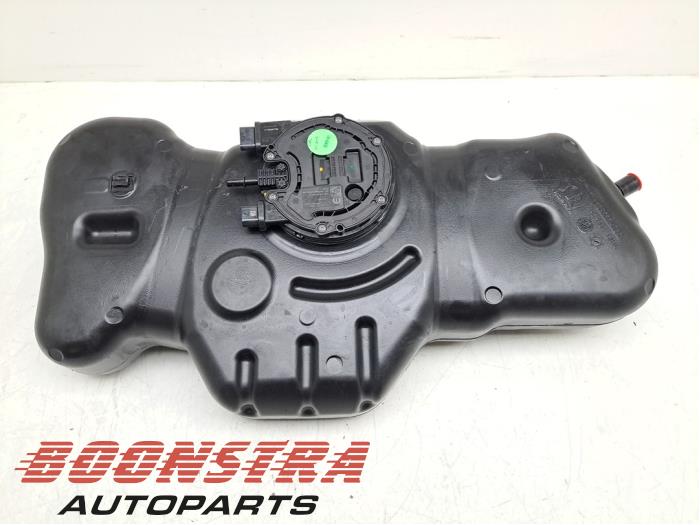 Gebruikte Adblue tank Fiat Ducato (250) 2.2 D 140 Multijet 3 Prijs € 695,69 Inclusief btw aangeboden door Boonstra Autoparts