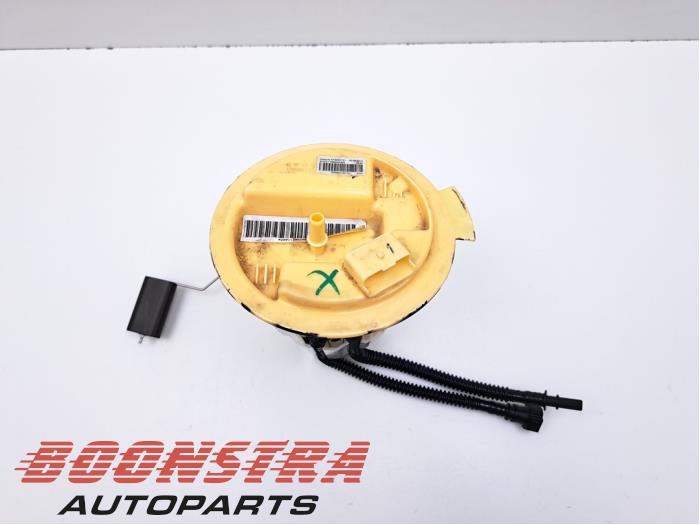 Gebruikte Tank element Pomp Maserati Ghibli III 3.0 Diesel Prijs € 111,95 Margeregeling aangeboden door Boonstra Autoparts