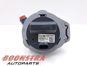 Gebruikte Waterpomp Jaguar I-Pace EV400 AWD Prijs € 99,95 Margeregeling aangeboden door Boonstra Autoparts