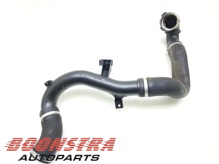 Gebruikte Intercooler Slang Opel Insignia 1.4 Turbo 16V Ecotec Prijs € 99,95 Margeregeling aangeboden door Boonstra Autoparts