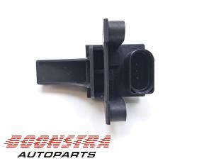 Gebruikte Antenne Audi A5 (8T3) 2.0 FSI 16V Prijs € 24,95 Margeregeling aangeboden door Boonstra Autoparts