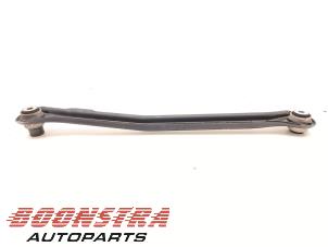 Gebruikte Draagarm rechts-achter Fiat 500X (334) 1.4 Multi Air 16V Prijs € 24,95 Margeregeling aangeboden door Boonstra Autoparts