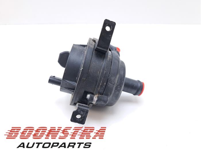 Waterpomp van een Jaguar I-Pace EV400 AWD 2019