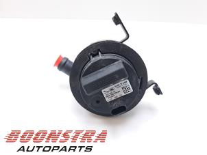 Gebruikte Waterpomp Jaguar I-Pace EV400 AWD Prijs € 99,95 Margeregeling aangeboden door Boonstra Autoparts