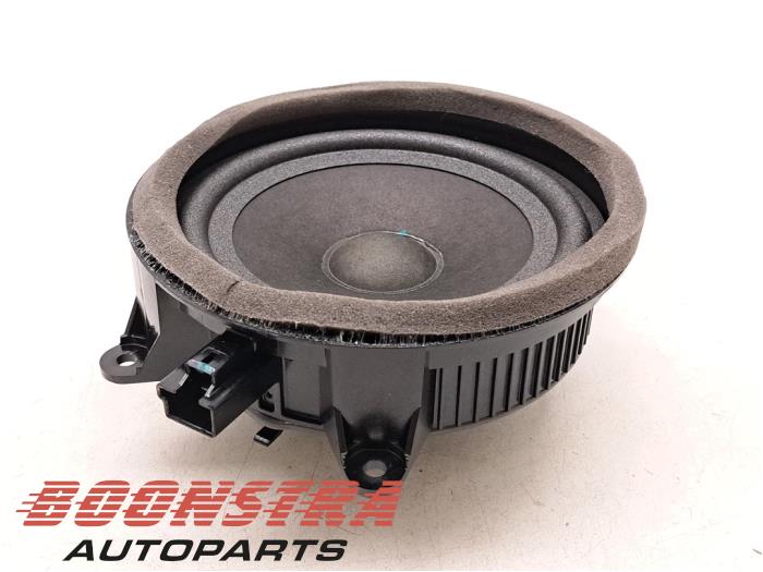 Gebruikte Luidspreker Lynk &amp; Co 01 1.5 PHEV Prijs € 24,95 Margeregeling aangeboden door Boonstra Autoparts