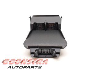 Gebruikte Sensor Licht Mazda CX-3 (DJ/DK) 2.0 SkyActiv-G 120 Prijs € 39,95 Margeregeling aangeboden door Boonstra Autoparts