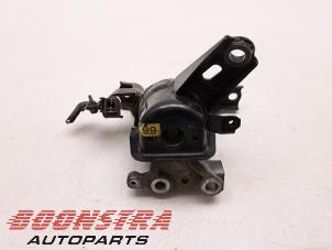 Gebruikte Motorrubber Lexus CT 200h 1.8 16V Prijs € 24,95 Margeregeling aangeboden door Boonstra Autoparts