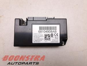 Gebruikte Radio versterker Dodge Ram 1500 Crew Cab (DS/DJ/D2) 5.7 V8 Hemi 2500 4x4 Prijs € 181,44 Inclusief btw aangeboden door Boonstra Autoparts