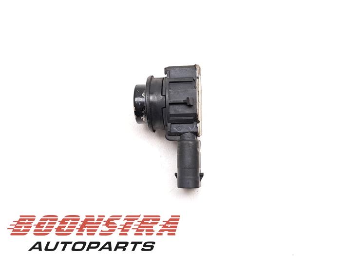PDC Sensor van een BMW 3 serie (F30) 320d 2.0 16V EfficientDynamicsEdition 2012