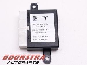 Gebruikte PDC Module Tesla Model X 100D Prijs € 51,95 Margeregeling aangeboden door Boonstra Autoparts