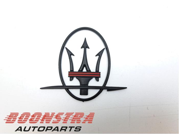 MASERATI Quattroporte 6 generation (2012-2024) Variklio dangčio (kapoto) ženkliukas 670005431 22253875