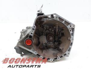 Gebruikte Versnellingsbak Peugeot 108 1.0 12V Prijs € 138,95 Margeregeling aangeboden door Boonstra Autoparts