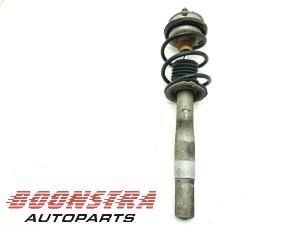 Gebruikte Mac Phersonpoot rechts-voor BMW 5 serie (E60) 535d 24V Prijs € 48,95 Margeregeling aangeboden door Boonstra Autoparts