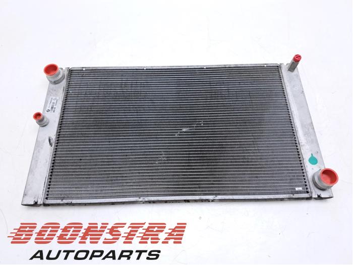 Gebruikte Radiateur BMW 5 serie (E60) 535d 24V Prijs € 94,95 Margeregeling aangeboden door Boonstra Autoparts