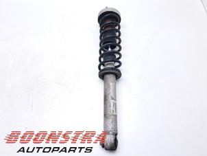 Gebruikte Achterpoot links BMW 5 serie (E60) 535d 24V Prijs € 49,95 Margeregeling aangeboden door Boonstra Autoparts