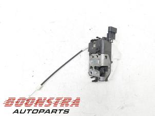 Gebruikte Portierslot Mechaniek 2deurs rechts Citroen DS3 (SA) 1.6 e-HDi Prijs € 29,95 Margeregeling aangeboden door Boonstra Autoparts