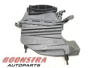 Gebruikte Luchtfilterhuis Mercedes CLS (C218) 350 CDI BlueEfficiency 3.0 V6 24V Prijs € 24,95 Margeregeling aangeboden door Boonstra Autoparts