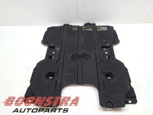 Gebruikte Bodem beschermplaat Citroen C4 Berline (BA/BB/BC) 1.2 PureTech 100 12V Prijs € 119,95 Margeregeling aangeboden door Boonstra Autoparts