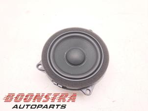 Gebruikte Luidspreker BMW X3 (G01) xDrive 20i 2.0 TwinPower Turbo 16V Prijs € 38,95 Margeregeling aangeboden door Boonstra Autoparts