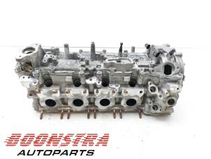 Gebruikte Cilinderkop Mercedes C (W205) C-63 AMG 4.0 V8 Biturbo Prijs € 999,95 Margeregeling aangeboden door Boonstra Autoparts