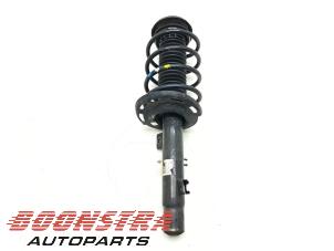 Gebruikte Mac Phersonpoot links-voor Citroen C4 Cactus (0B/0P) 1.2 PureTech 82 12V Prijs € 24,95 Margeregeling aangeboden door Boonstra Autoparts