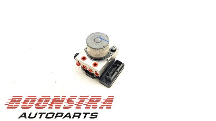 Gebruikte ABS Pomp Renault Master III (MA/MB/MC/MD/MH/MF/MG/MH) 2.3 dCi 135 16V FWD Prijs € 242,00 Inclusief btw aangeboden door Boonstra Autoparts