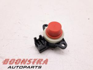 Gebruikte Adblue Sensor Renault Master III (MA/MB/MC/MD/MH/MF/MG/MH) 2.3 dCi 135 16V FWD Prijs € 95,53 Inclusief btw aangeboden door Boonstra Autoparts