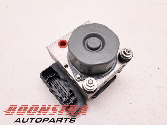 Gebruikte ABS Pomp Renault Clio IV (5R) 0.9 Energy TCE 90 12V Prijs € 24,95 Margeregeling aangeboden door Boonstra Autoparts