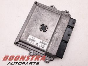 Gebruikte Computer Motormanagement Renault Clio IV (5R) 0.9 Energy TCE 90 12V Prijs € 49,95 Margeregeling aangeboden door Boonstra Autoparts