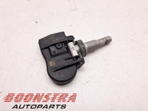 Gebruikte Bandenspanningsensor Landrover Range Rover Velar (LY) 2.0 16V P250 AWD Prijs € 30,00 Margeregeling aangeboden door Boonstra Autoparts