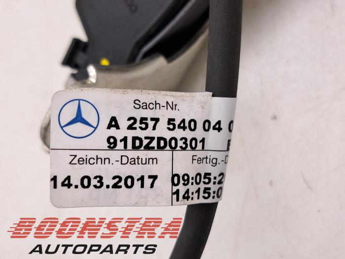 Achterklep Slotmechaniek van een Mercedes-Benz CLS (C257) 450 EQ Boost 3.0 24V 4-Matic 2018