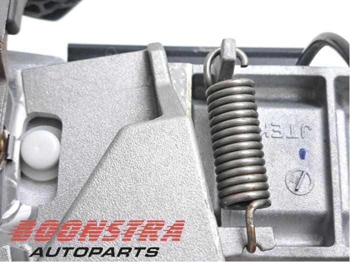 Stuurbekrachtiging Elektrisch van een Renault Clio IV Estate/Grandtour (7R) 1.5 Energy dCi 90 FAP 2013