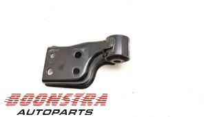 Gebruikte Motorsteun Toyota Yaris III (P13) 1.5 16V Hybrid Prijs € 24,95 Margeregeling aangeboden door Boonstra Autoparts